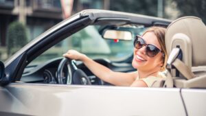 uśmiechnięta kobieta